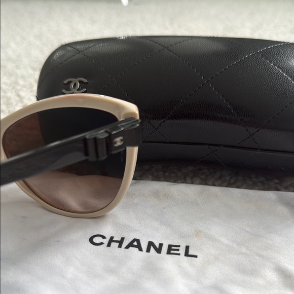 CHANEL Classic Cat Eye Cream and Black Sunglasses with Protective Accessories - Picture 5 of 8
